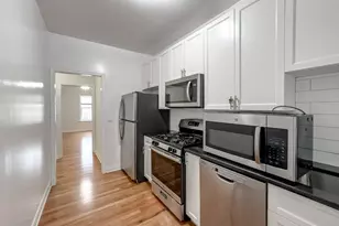 1153 W Lunt Ave, Chicago, IL 60626 - Photo 4