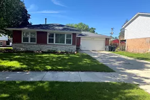 738 E 158th St, South Holland, IL 60473 - Photo 2