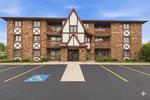 10626 Ridgeland Ave, Chicago Ridge, IL 60415 - Photo 1