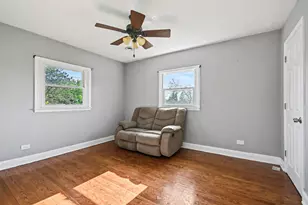 148 Blackhawk Dr, Park Forest, IL 60466 - Photo 12