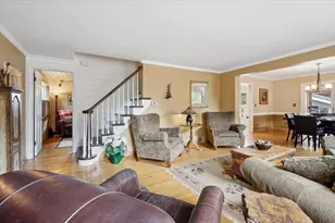 407 N Prospect Manor Ave, Mount Prospect, IL 60056 - Photo 6