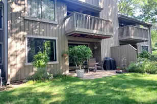 347-D Hickory Ln, Lake Barrington, IL 60010 - Photo 42