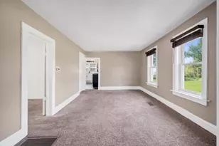 310 Godfrey Ave, Lockport, IL 60441 - Photo 6