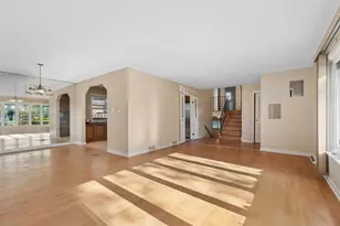 4159 Golf Rd, Skokie, IL 60076 - Photo 8
