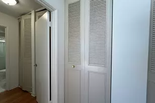 516 W Melrose St, Chicago, IL 60657 - Photo 6