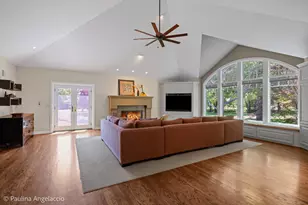 209 Spring Creek Rd, Barrington Hills, IL 60010 - Photo 18