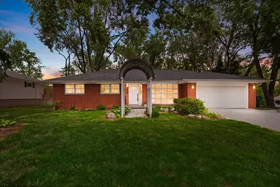 1010 W Elm Street, Palatine, IL 60067 - Photo 1