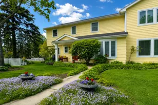 83 N Park Blvd, Glen Ellyn, IL 60137 - Photo 2
