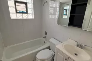 8748 W Berwyn Ave, Chicago, IL 60656 - Photo 14