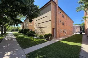 8748 W Berwyn Ave, Chicago, IL 60656 - Photo 18