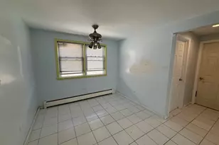 8748 W Berwyn Ave, Chicago, IL 60656 - Photo 6