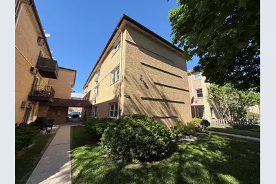 8748 W Berwyn Avenue #2S, Chicago, IL 60656 - Photo 2