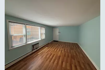 8748 W Berwyn Avenue #2S, Chicago, IL 60656 - Photo 4