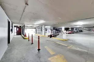 655 W Irving Park Rd, Chicago, IL 60613 - Photo 16