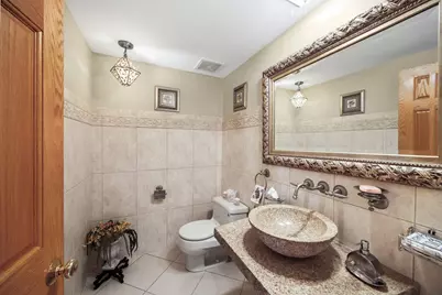 3919 Gloria Court, Glenview, IL 60025 - Photo 4