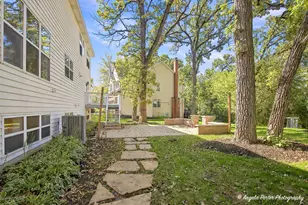 606 Barberry Trail, Fox River Grove, IL 60021 - Photo 2