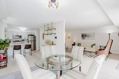 2420 W Talcott Road #211, Park Ridge, IL 60068 - Photo 4