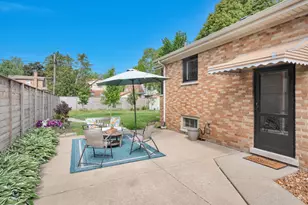 10118 S Turner Ave, Evergreen Park, IL 60805 - Photo 26