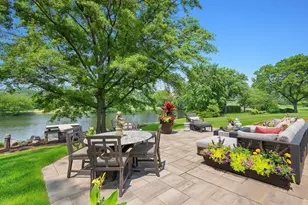 10S370 Madison St, Burr Ridge, IL 60527 - Photo 2