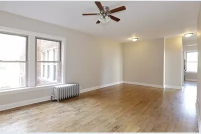 2452 W Addison Street #3A, Chicago, IL 60618 - Photo 4