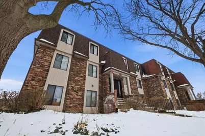 835 Waterview Circle #2, Vernon Hills, IL 60061 - Photo 2