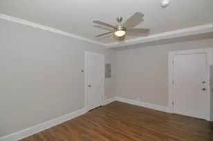 817 W Lakeside Pl, Chicago, IL 60640 - Photo 8