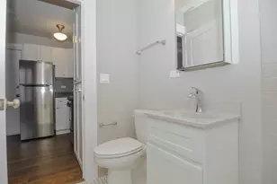 817 W Lakeside Pl, Chicago, IL 60640 - Photo 12
