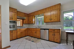 3320 Sharon Pl, Zion, IL 60099 - Photo 6