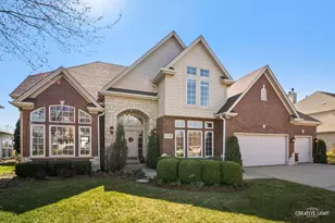 3516 White Eagle Dr, Naperville, IL 60564 - Photo 2