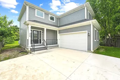 249 E Kenilworth Avenue, Villa Park, IL 60181 - Photo 2