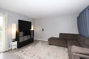 2300 Old Tavern Rd, Lisle, IL 60532 - Photo 6