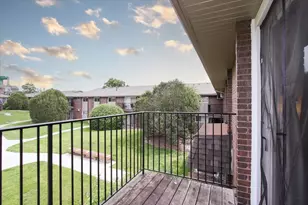 2300 Old Tavern Rd, Lisle, IL 60532 - Photo 20