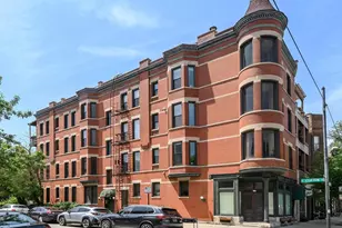 2150 N Clifton Ave, Chicago, IL 60614 - Photo 1