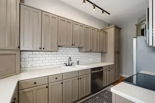2150 N Clifton Ave, Chicago, IL 60614 - Photo 10