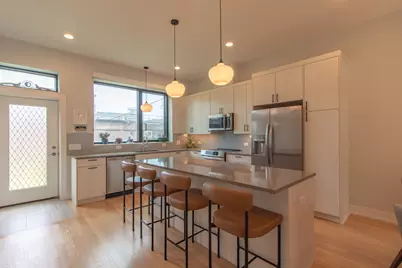 4557 S Prairie Avenue, Chicago, IL 60653 - Photo 4