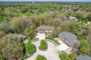 13001 Ravine Dr, Lemont, IL 60439 - Photo 2