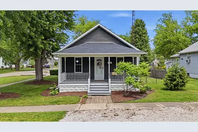 390 W Gordon Street, Coal City, IL 60416 - Photo 2