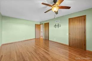 1502 Sawgrass Ct, Elgin, IL 60123 - Photo 12