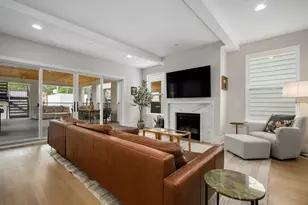 1938 N Sawyer Ave, Chicago, IL 60647 - Photo 10