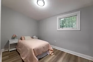 2048 W 70th Pl, Chicago, IL 60636 - Photo 10