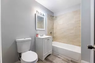 2048 W 70th Pl, Chicago, IL 60636 - Photo 8