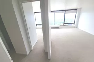 5445 N Sheridan Rd, Chicago, IL 60640 - Photo 6