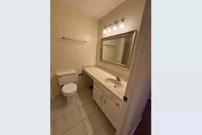 200 Dublin Lane #200, Schaumburg, IL 60194 - Photo 12