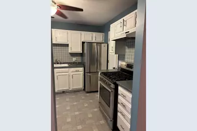 200 Dublin Lane #200, Schaumburg, IL 60194 - Photo 4