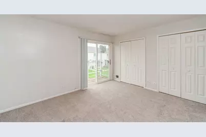430 Meadow Green Lane, Round Lake Beach, IL 60073 - Photo 8
