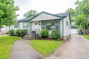 308 Queens Ln, Thornton, IL 60476 - Photo 1