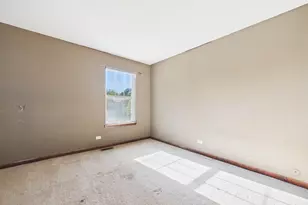 284 Lorraine Cir, Bloomingdale, IL 60108 - Photo 20
