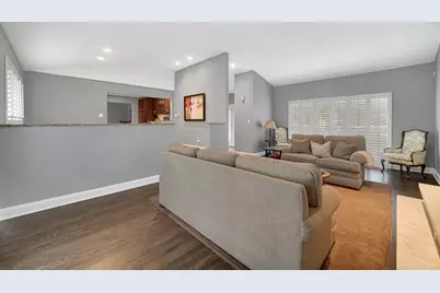 2699 Lisa Court, Northbrook, IL 60062 - Photo 10