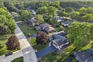 10S240 Hampshire Ln W, Willowbrook, IL 60527 - Photo 36