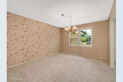 10S240 Hampshire Lane W, Willowbrook, IL 60527 - Photo 10